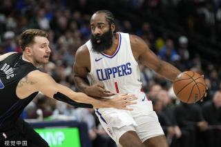 内马尔的举 内马尔的举