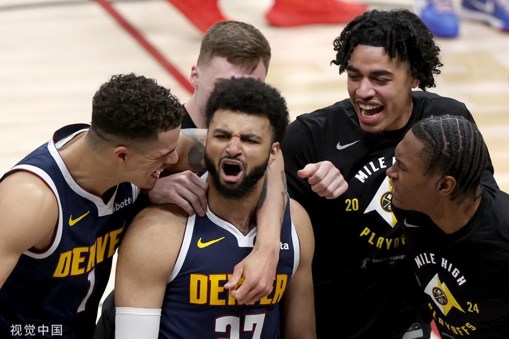 可读性上更 可读性上更